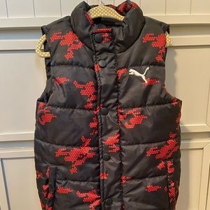 Boys Puma puffer vest. Boys size 6